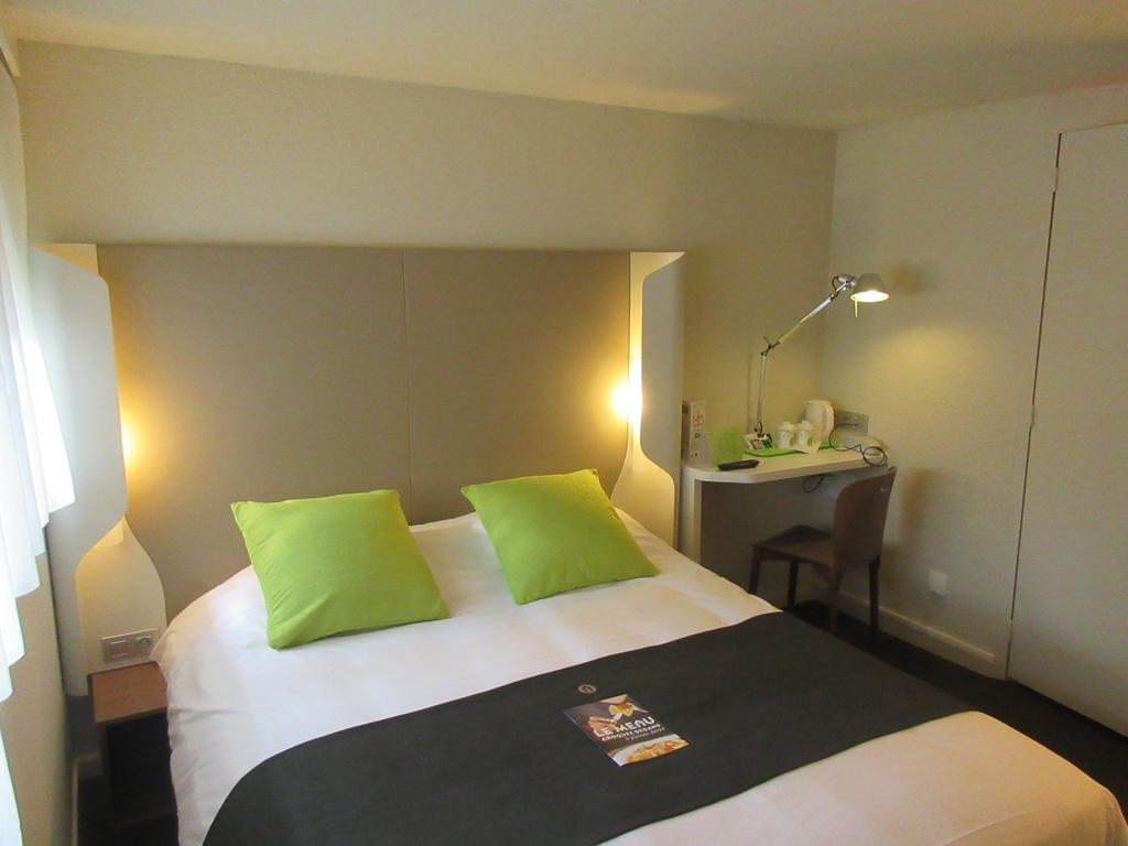 Campanile Bayeux Hotel Ruang foto